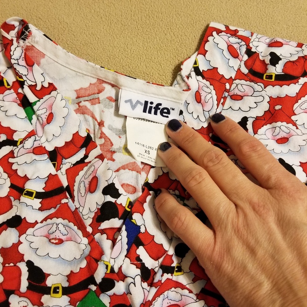 Scrub top - Picture 2 of 2